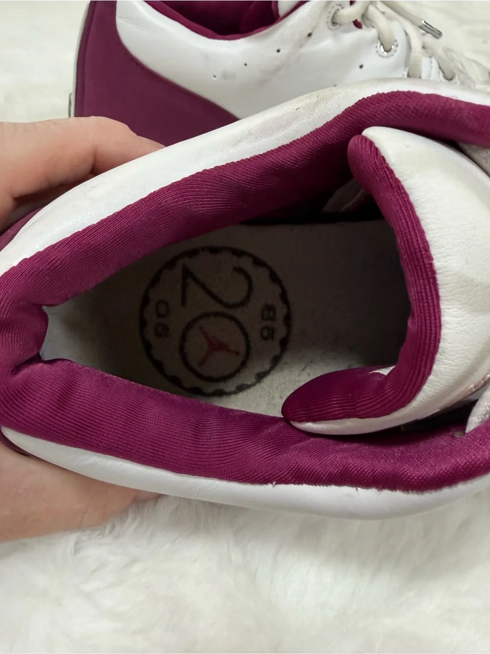 Women’s Jordan Low-Top Sneaker in White & Burgundy size 8